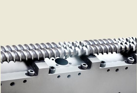 Poros Ketahanan Abrasi yang Baik untuk Poros Extruder Twin Screw untuk Produksi PP, PE