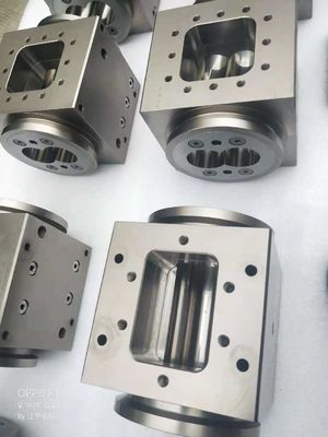 Berstoff ZE 82 Extruder Screw Barrel