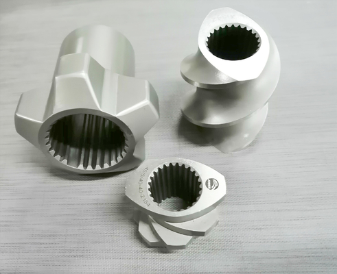 High Wear Twin Plastic Extruder Screw Elements dengan Vacuum quenching treatment Segmen Sekop Penerbangan Tunggal