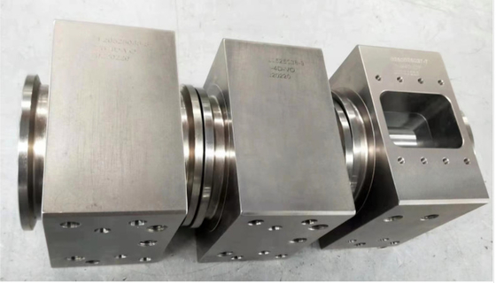 Buhler 155 Twin Screw Extruder Screws Barrel untuk Industri Petrokimia