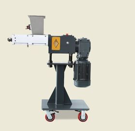Powder Coating / Makanan Twin Screw Extruder Elements Side Feeder Meningkat Dalam Throughput
