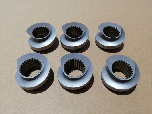 Komponen Ekstrusi Sekrup Kembar Pendinginan Vakum dengan Kinerja HRC58-62 Kekerasan Optimal