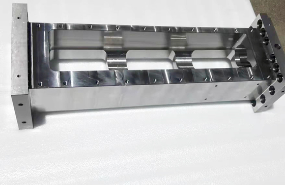 CNC Machining Twin Screw Extruder Barrel Untuk Industri Teknik Plastik